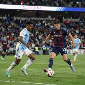 Racing Louisville và Houston Dash chia điểm trong trận cầu hấp dẫn